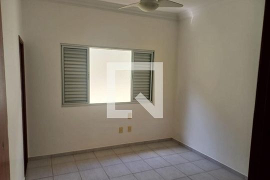 Quarto 2 de casa para alugar com 4 quartos, 239m² em Morada da Colina, Uberlândia