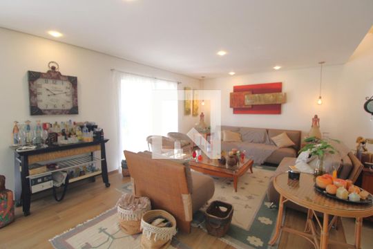 Sala de casa à venda com 4 quartos, 1000m² em Interlagos, São Paulo