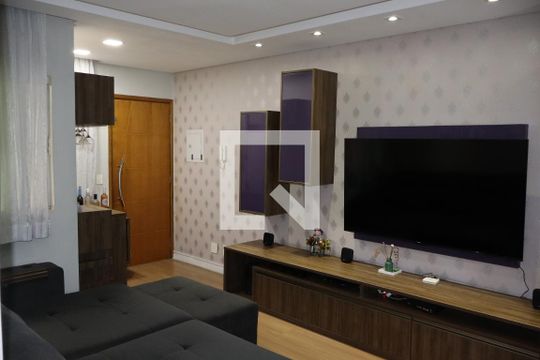 Sala  de casa à venda com 2 quartos, 158m² em Vila Itapoan, Guarulhos