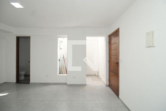 Sala/Quarto de kitnet/studio para alugar com 1 quarto, 35m² em Vila Dom Pedro I, São Paulo