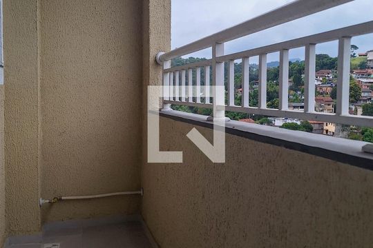Sala de apartamento para alugar com 2 quartos, 48m² em Arrastão, Niterói