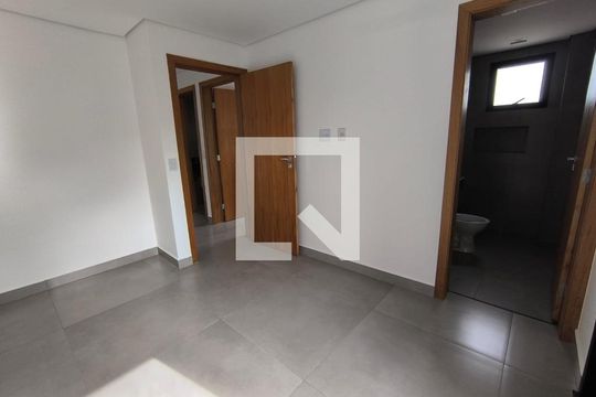 Quarto 1 - Suíte de apartamento para alugar com 2 quartos, 68m² em Daniel Fonseca, Uberlândia