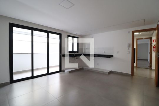 Sala/Cozinha de apartamento para alugar com 2 quartos, 63m² em Daniel Fonseca, Uberlândia
