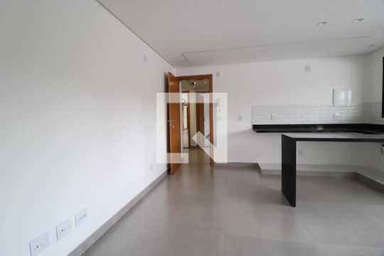 Sala/Cozinha de apartamento para alugar com 2 quartos, 63m² em Daniel Fonseca, Uberlândia