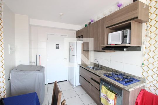 Sala / Cozinha / Área de Serviço de casa à venda com 2 quartos, 32m² em Itaquera, São Paulo