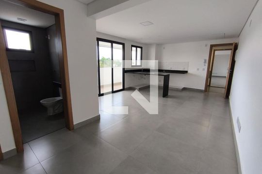Sala/Cozinha de apartamento para alugar com 2 quartos, 68m² em Daniel Fonseca, Uberlândia