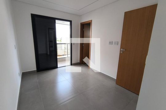 Quarto 2 - Suíte de apartamento para alugar com 2 quartos, 68m² em Daniel Fonseca, Uberlândia