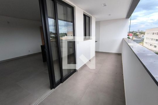 Sacada de apartamento para alugar com 2 quartos, 68m² em Daniel Fonseca, Uberlândia