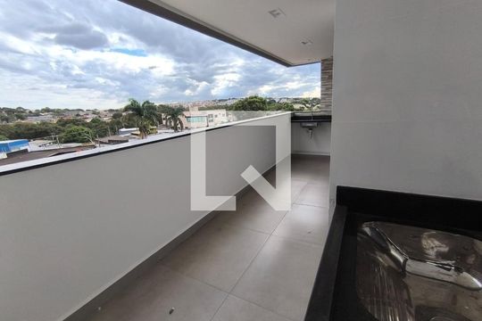 Sacada de apartamento para alugar com 2 quartos, 68m² em Daniel Fonseca, Uberlândia