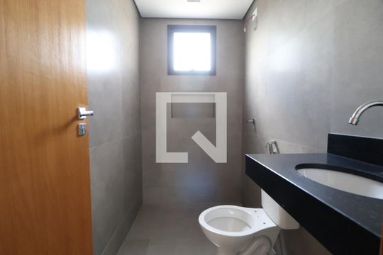 Banheiro Social de apartamento para alugar com 4 quartos, 185m² em Daniel Fonseca, Uberlândia
