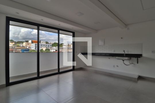 Sala/Cozinha de apartamento para alugar com 4 quartos, 185m² em Daniel Fonseca, Uberlândia