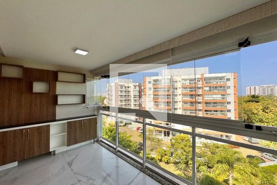 Varanda de apartamento para alugar com 2 quartos, 82m² em Barra da Tijuca, Rio de Janeiro