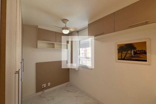 Suíte de apartamento para alugar com 2 quartos, 82m² em Barra da Tijuca, Rio de Janeiro