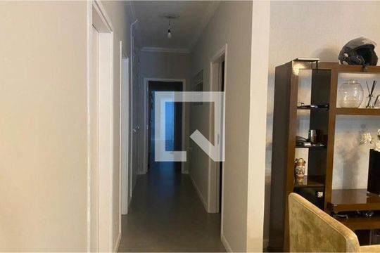 Corredor de casa de condomínio à venda com 5 quartos, 600m² em Jardim das Paineiras, Campinas