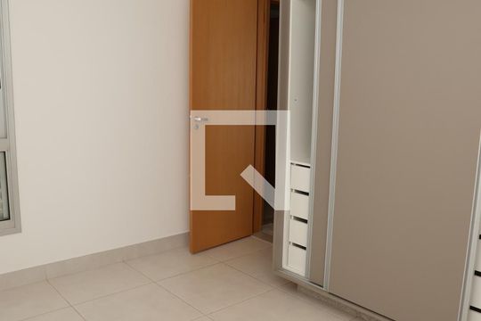 Quarto 1 de apartamento para alugar com 2 quartos, 118m² em Jardim Goiás, Goiânia