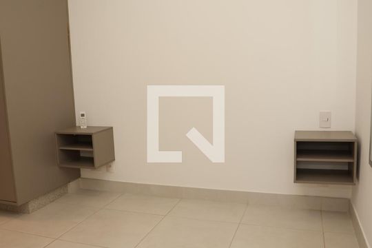 Suíte de apartamento para alugar com 2 quartos, 118m² em Jardim Goiás, Goiânia