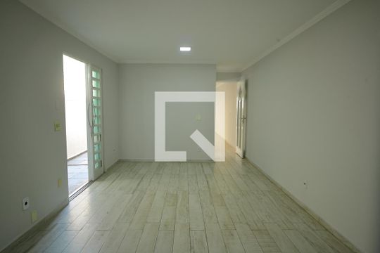 Sala de estar  de casa à venda com 5 quartos, 236m² em Cidade Miramar, São Bernardo do Campo