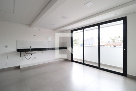 Sala/Cozinha de apartamento para alugar com 4 quartos, 185m² em Daniel Fonseca, Uberlândia