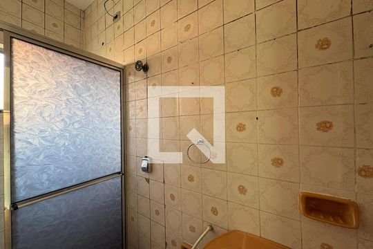 Banheiro - Casa 1 de casa à venda com 3 quartos, 170m² em Vila Boacava, São Paulo