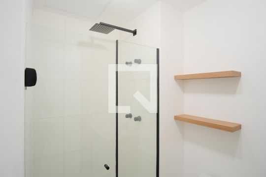 Banheiro de kitnet/studio para alugar com 1 quarto, 28m² em Vila Matilde, São Paulo
