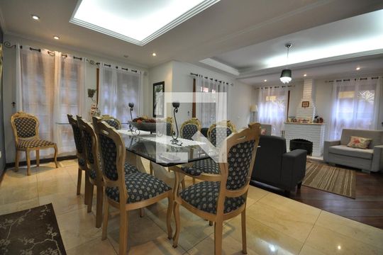 Sala de Jantar de casa de condomínio à venda com 4 quartos, 320m² em Vila Albertina, São Paulo