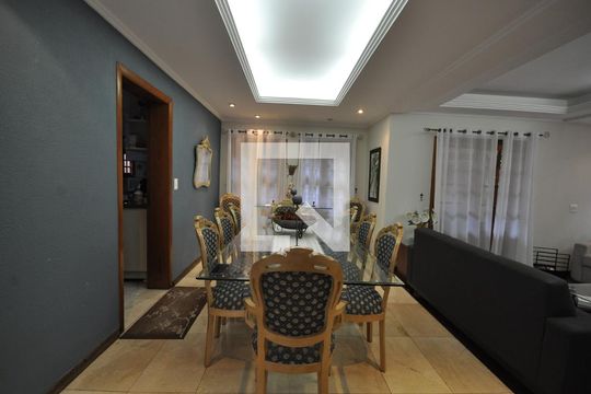 Sala de Jantar de casa de condomínio à venda com 4 quartos, 320m² em Vila Albertina, São Paulo