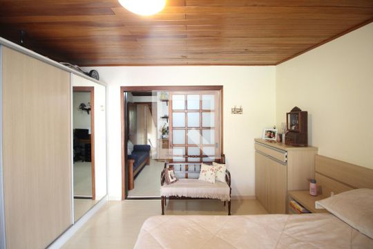Quarto 1  de casa de condomínio à venda com 3 quartos, 126m² em Jardim Ypu, Porto Alegre