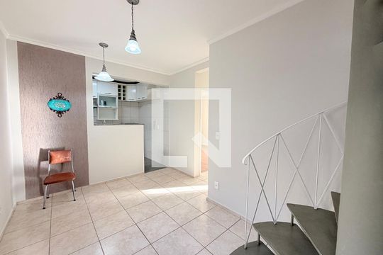 Sala de apartamento à venda com 2 quartos, 98m² em Vila Rami, Jundiaí