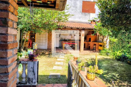 Casa à venda com 3 quartos, 288m² em Vila Ede, São Paulo