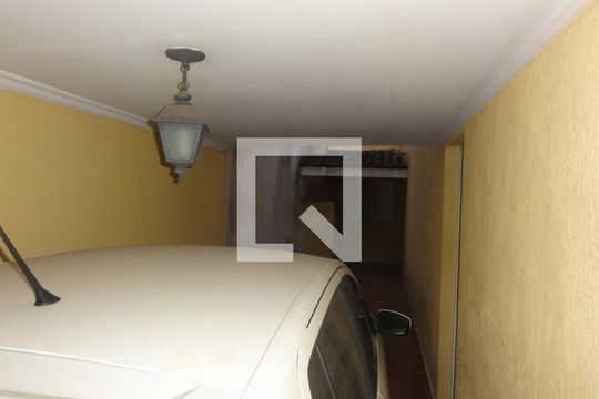 Casa à venda com 3 quartos, 195m² em Jardim Picolo, São Paulo