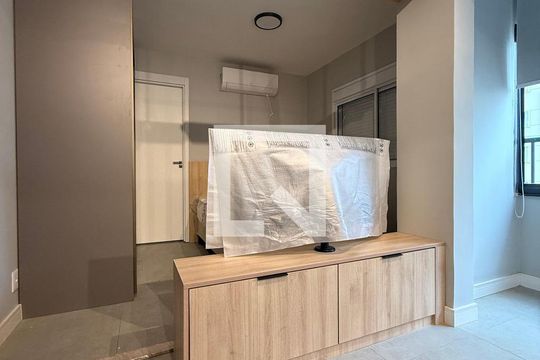 Sala/Cozinha/Quarto de kitnet/studio para alugar com 1 quarto, 31m² em Vila Buarque, São Paulo