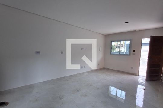 Sala de casa à venda com 2 quartos, 56m² em Vila Helena, Santo André