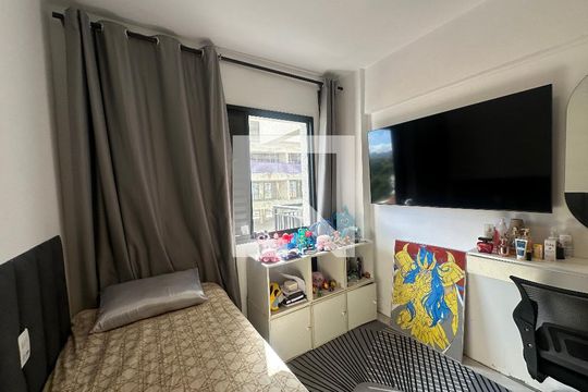 Quarto de apartamento à venda com 2 quartos, 57m² em Vila Sao Luiz (valparaizo), Barueri