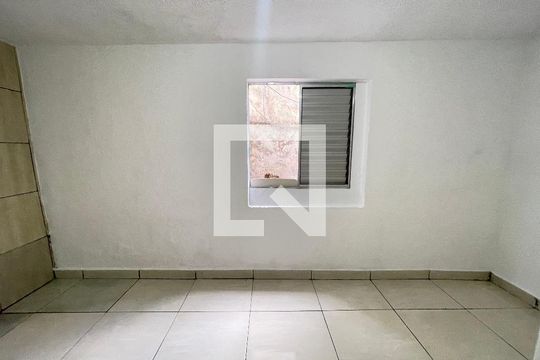 Quarto  de casa para alugar com 1 quarto, 40m² em Jaguaré, São Paulo
