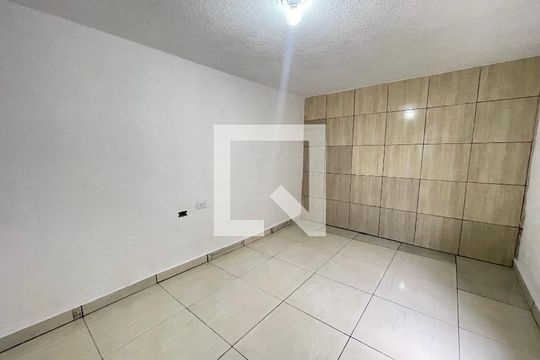 Quarto de casa para alugar com 1 quarto, 40m² em Jaguaré, São Paulo