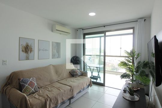 Apartamento para alugar com 2 quartos, 107m² em Vila Nova, Cabo Frio