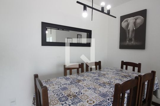 Apartamento para alugar com 2 quartos, 107m² em Vila Nova, Cabo Frio