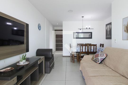 Apartamento para alugar com 2 quartos, 107m² em Vila Nova, Cabo Frio