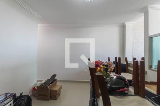 Casa para alugar com 4 quartos, 400m² em Vila Primavera, São Paulo