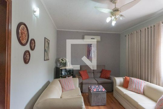 Casa à venda com 3 quartos, 160m² em Vila Anhanguera, Campinas
