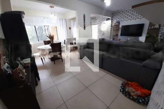 Casa à venda com 4 quartos, 308m² em Pitangueiras, Rio de Janeiro