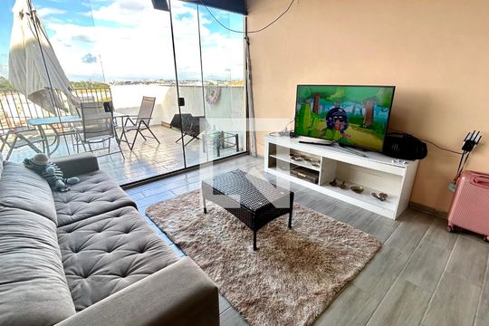Sala de casa para alugar com 2 quartos, 300m² em Jardim Alice, Guarulhos