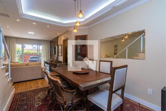 Casa à venda com 4 quartos, 200m² em Jardim Cidalia, São Paulo