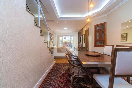 Casa à venda com 4 quartos, 200m² em Jardim Cidalia, São Paulo
