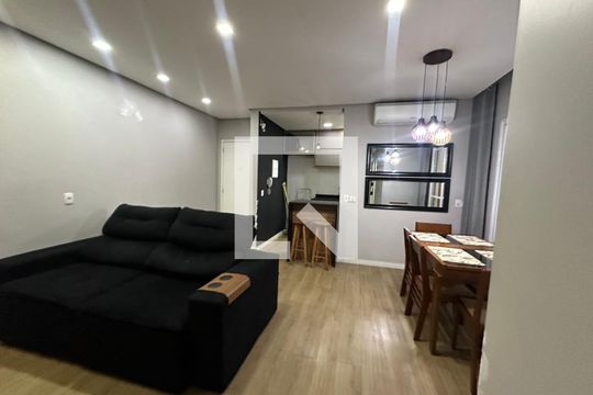 Sala de apartamento à venda com 2 quartos, 54m² em Votuparim, Barueri