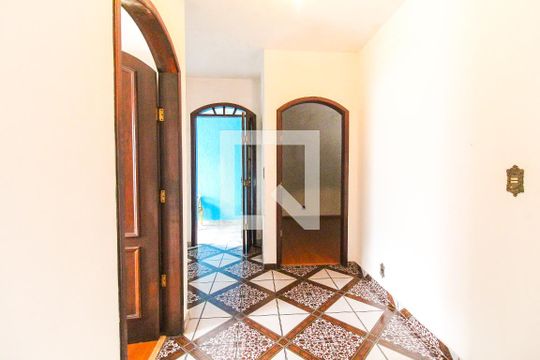 Hall de casa à venda com 3 quartos, 150m² em Guaianases, São Paulo