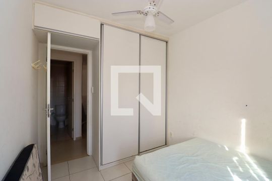 Quarto 1 de apartamento para alugar com 2 quartos, 73m² em Jardim Armação, Salvador