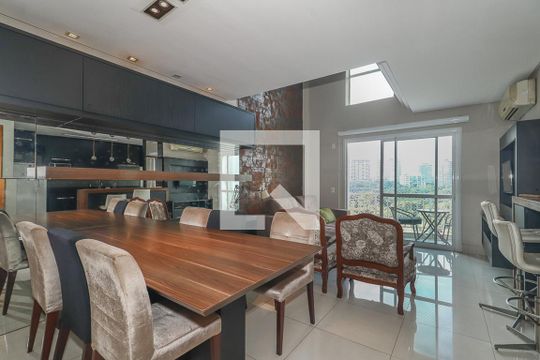 Sala de apartamento para alugar com 2 quartos, 80m² em Jardim Europa, Porto Alegre