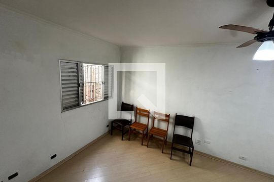 Quarto de casa para alugar com 1 quarto, 40m² em Vila Paulista, São Paulo