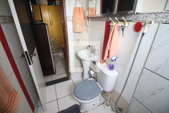 Suite Quarto 1 de casa à venda com 3 quartos, 200m² em Tirol, Contagem